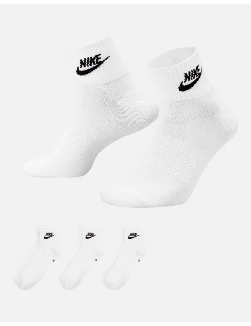 Nike Sportswear Everyday Essential Beyaz